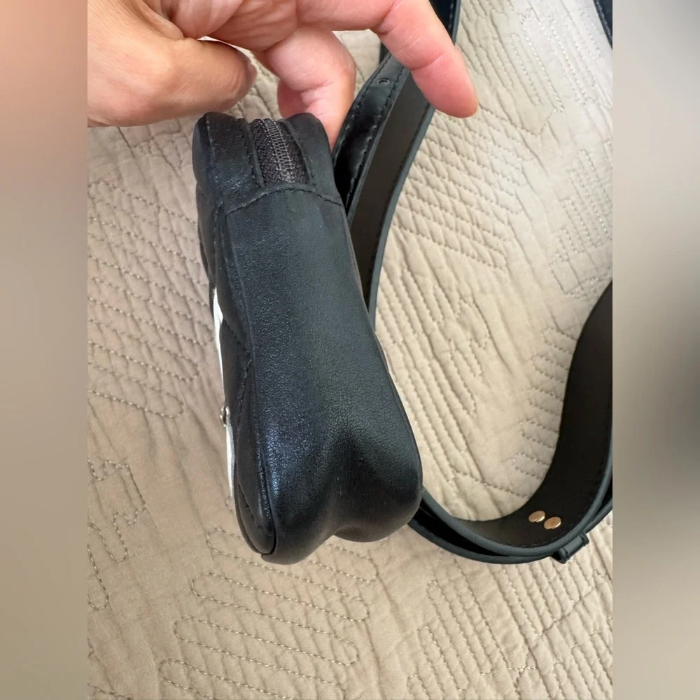 Authentic Chanel mini pouch for EarPod and viper comes with regular wide belt. - Picture 10 of 17